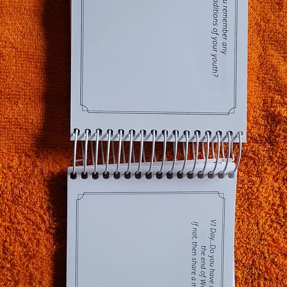 🎄🍍Grandma memory book - Picture 2 of 6